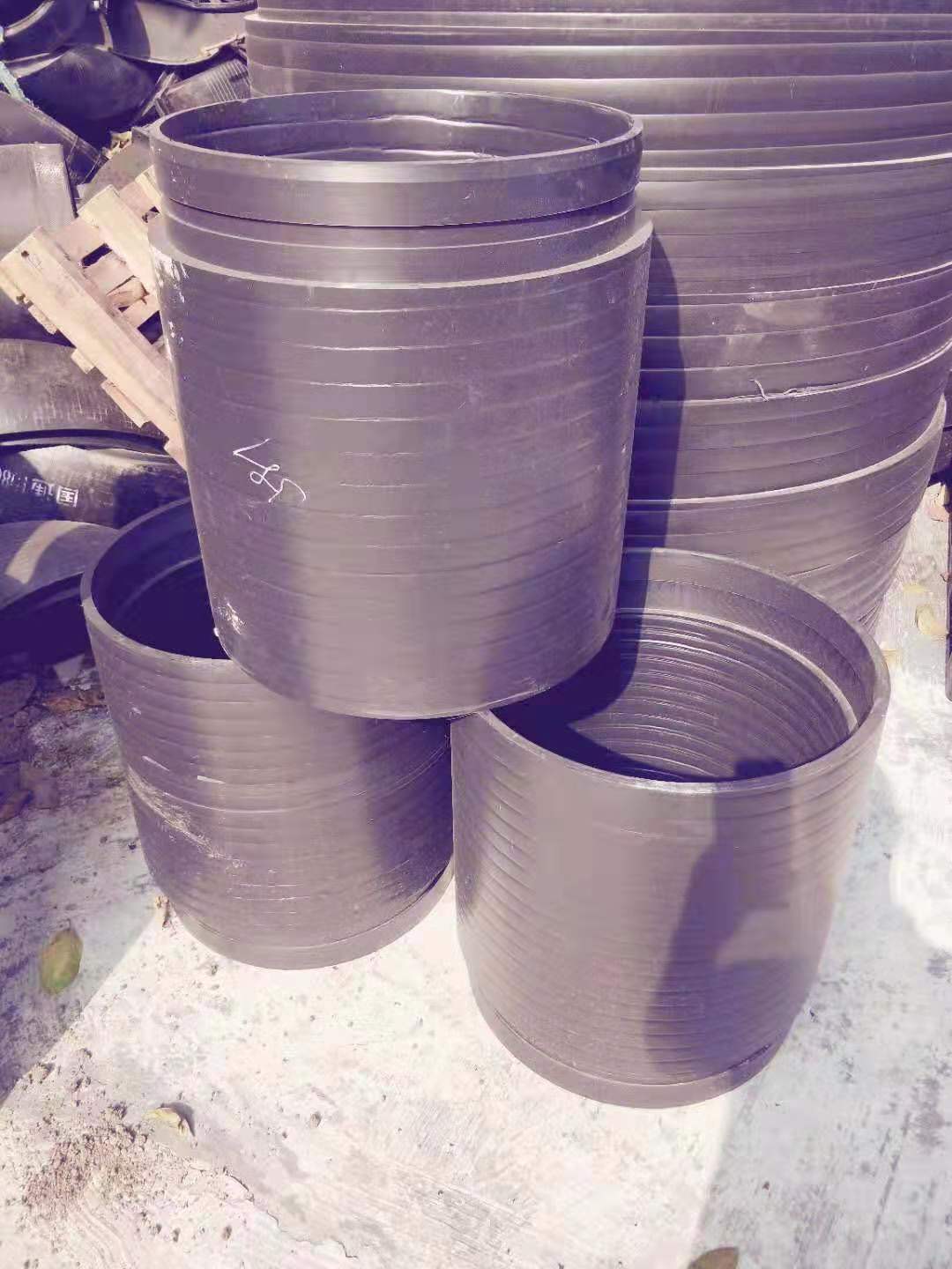 雙密封自鎖式承插接口HDPE復(fù)合實(shí)壁排水管